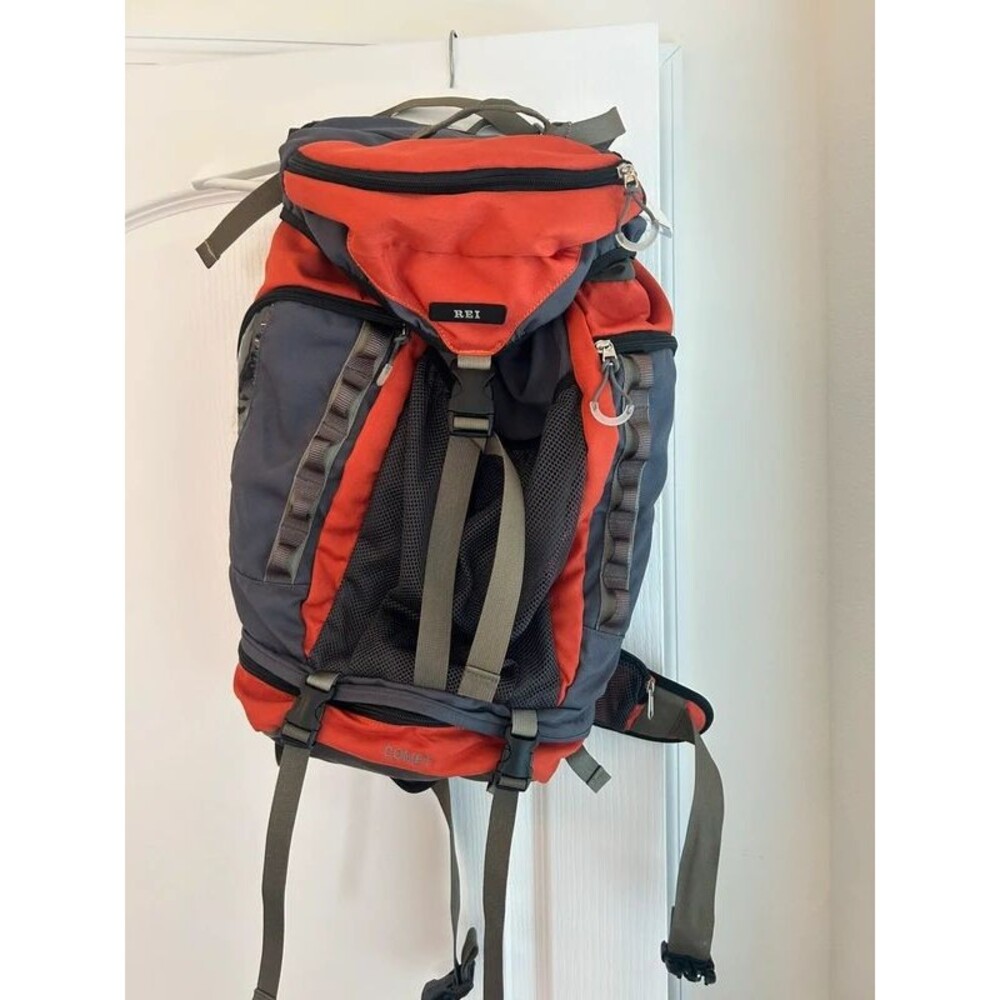 REI Comet 37L Technical Backpack Youth Hiking Internal Frame Gorpcore Outdoor